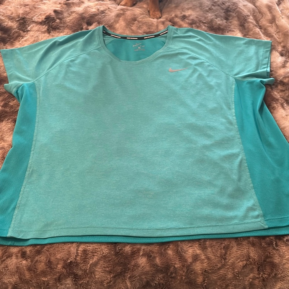 EUC Nike dry fit Teal 3X